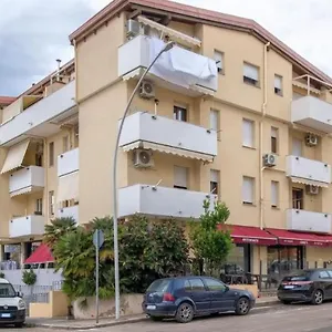 https://white-charme.hotelsalgherosardinia.com